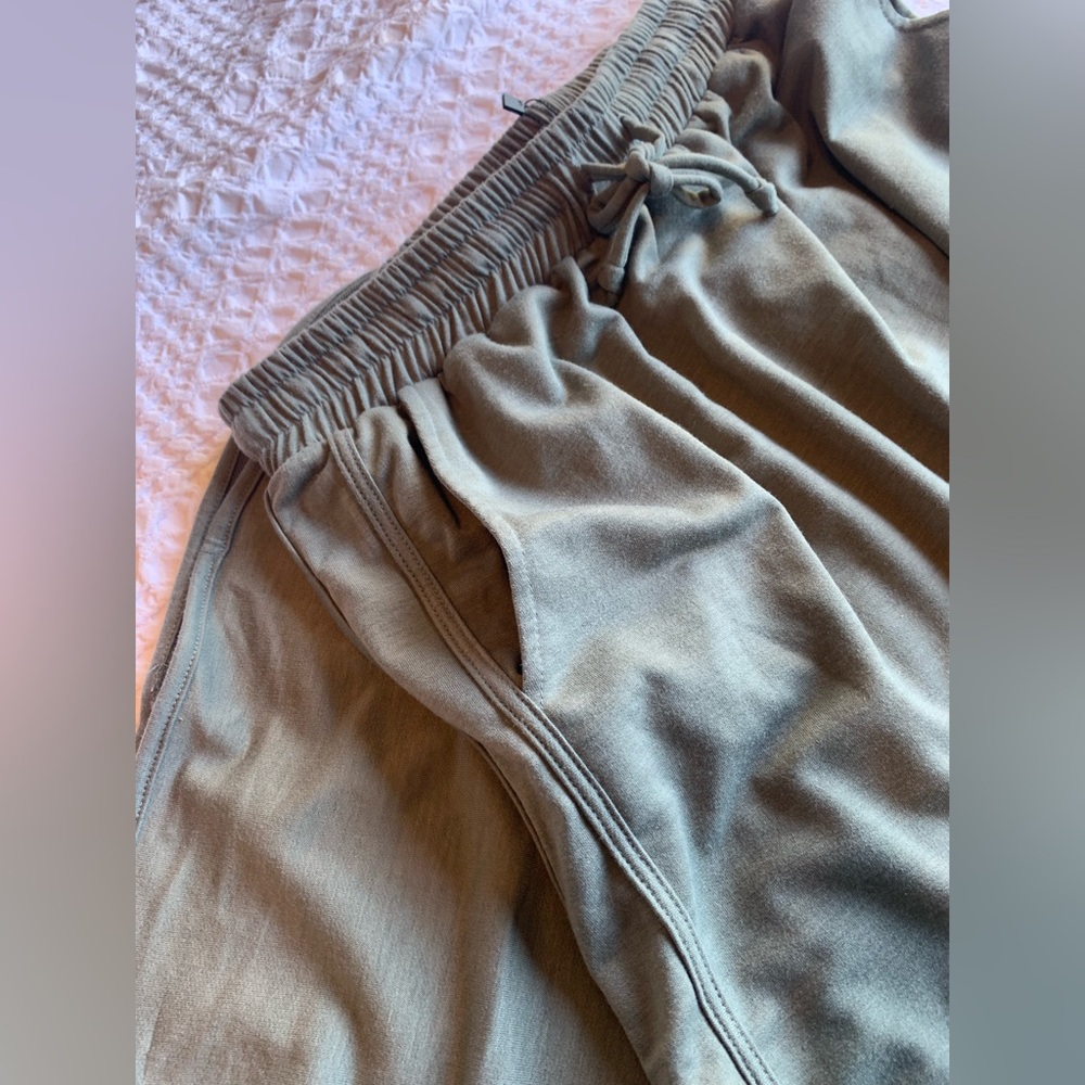 Three Bird Nest Sage Pencil Skirt - Picture 13 of 14